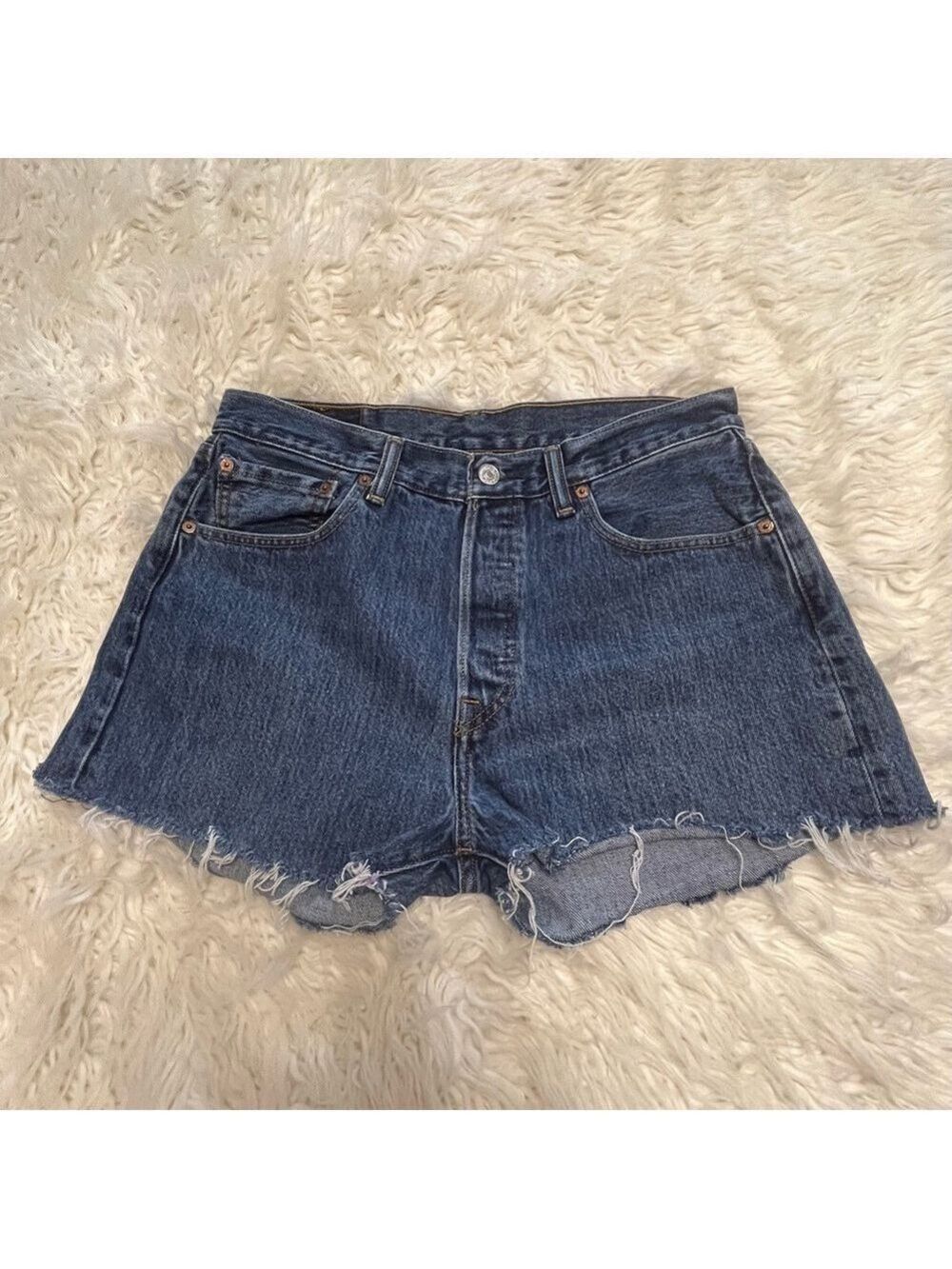 Levi’s 501 Women’s Red Tag Blue Denim Cut Off Shorts Size 30